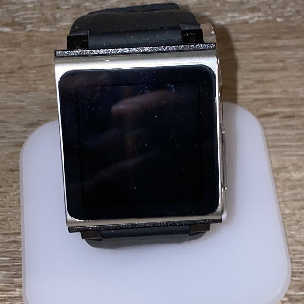 Apple‎ iPod nano 6th Generation 8GB Silver MC525LL - Needs New Battery